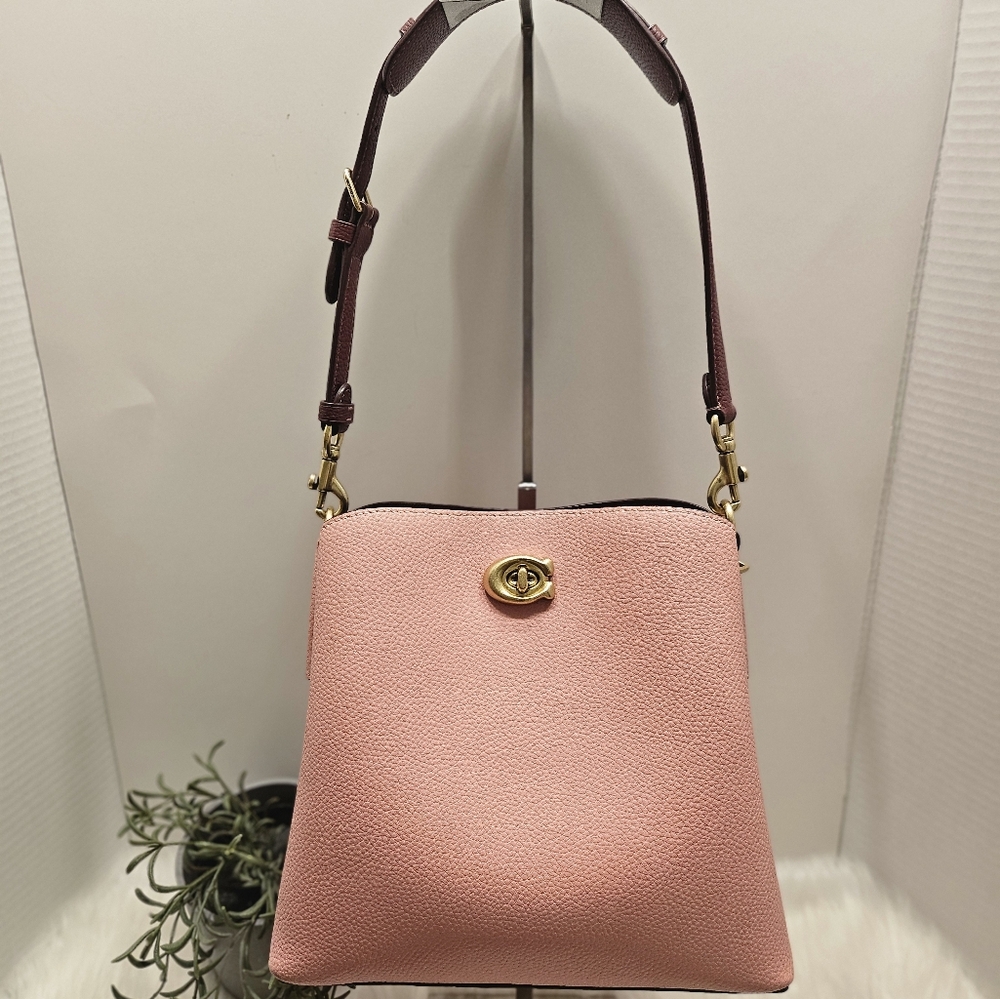 COPY - 🐎 Coach WILLOW Bucket Bag – Bubblegum Multi. *Missing Hangtag